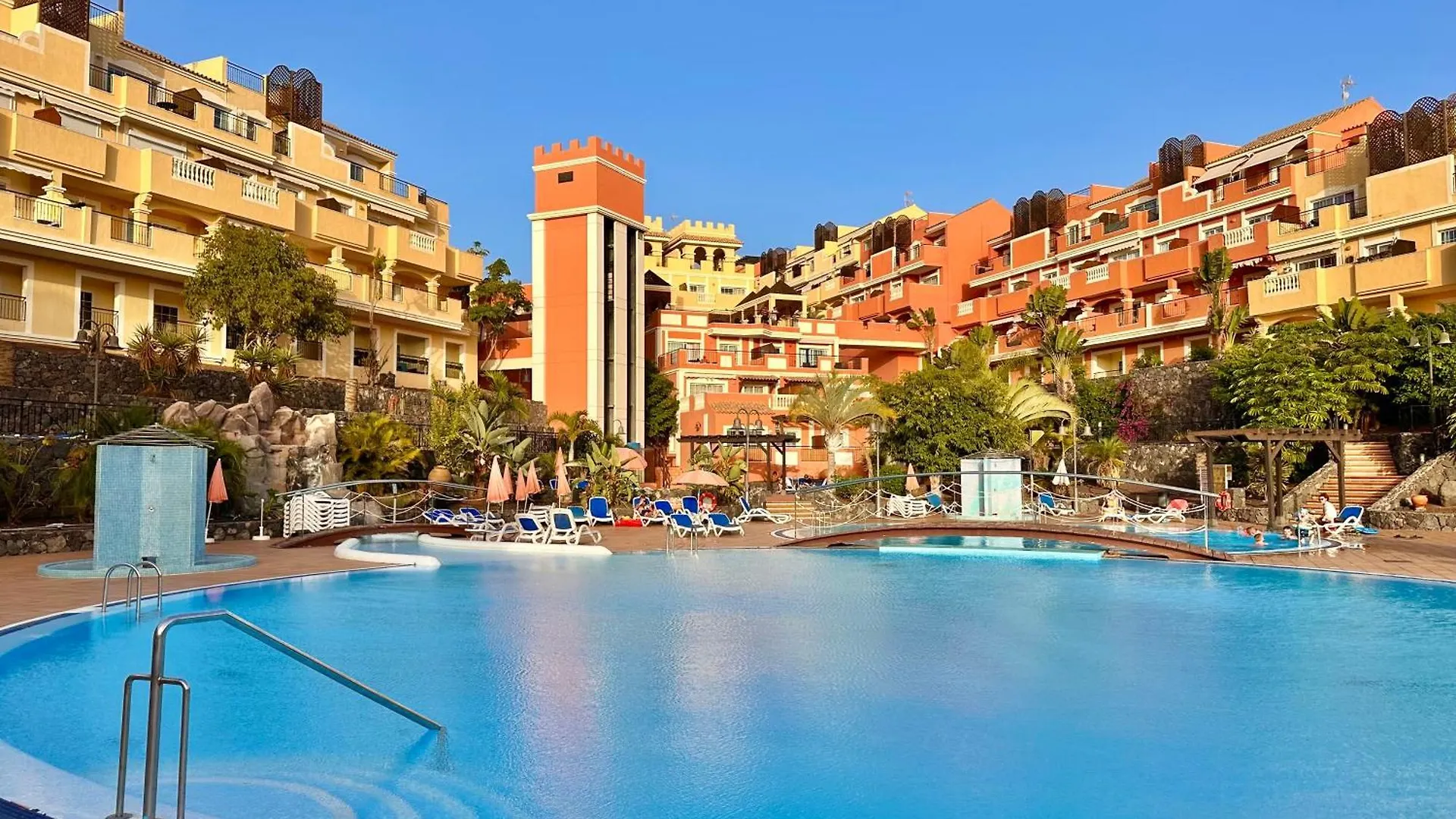 Sunny Apartment & Heated Pool Los Cristianos  0*, Los Cristianos (Tenerife) Espagne